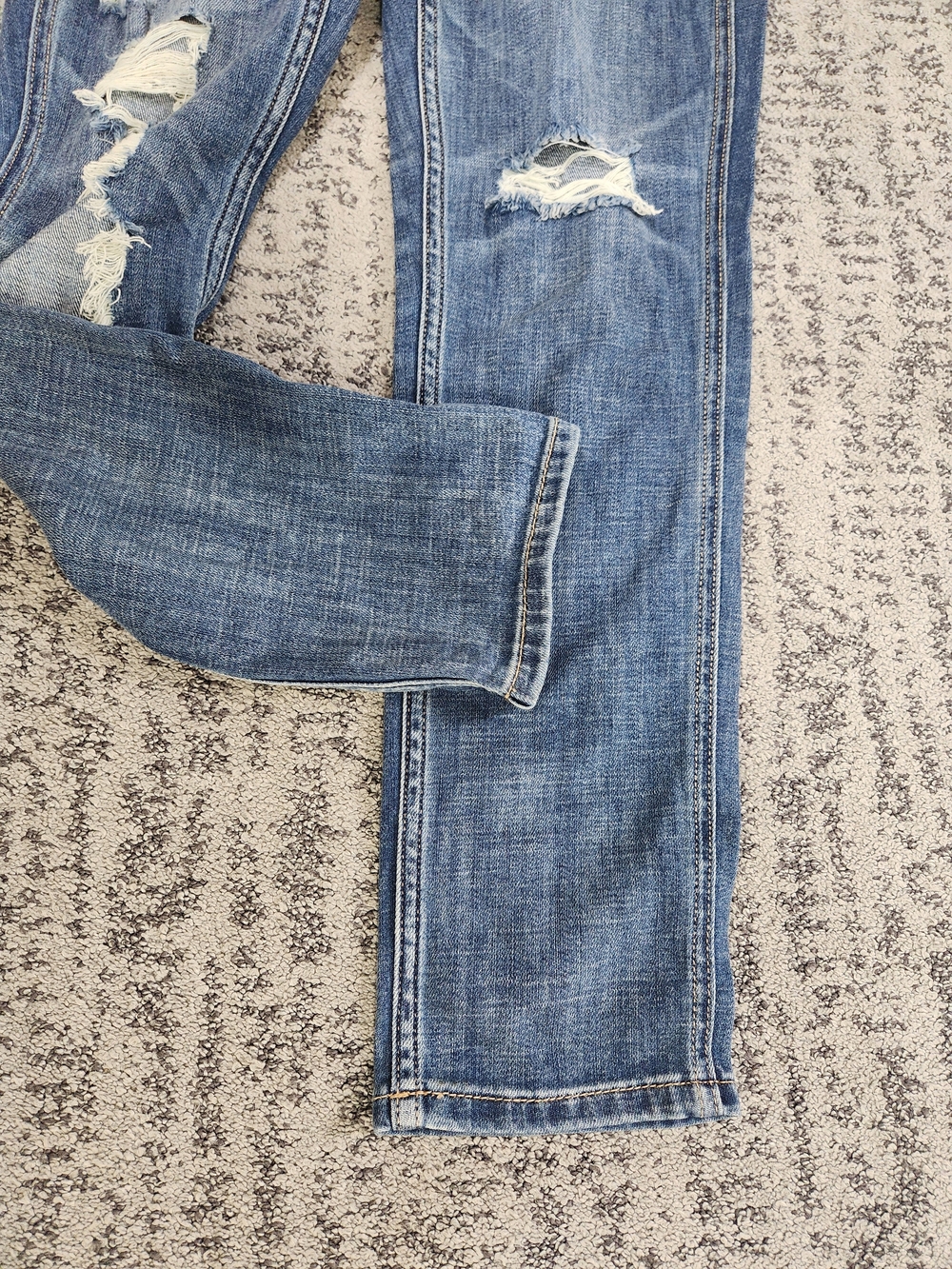 American Eagle Outfitters Distressed Blue Denim Overalls - Picture 4 of 6